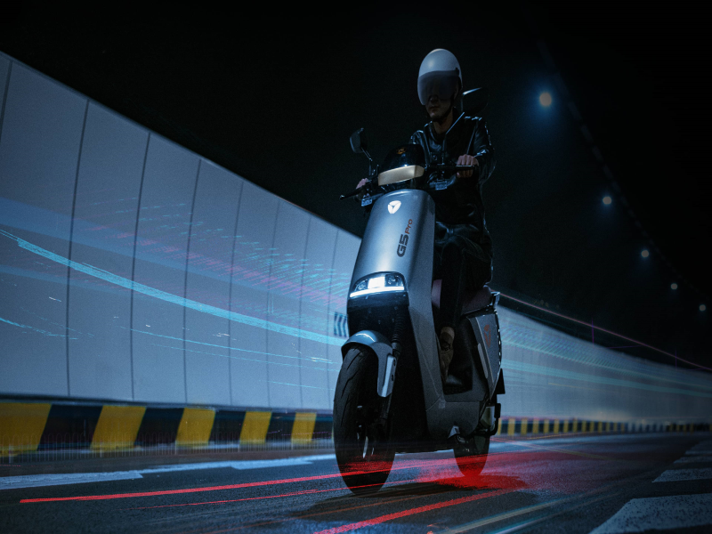 雅迪  冠能二代G5 Pro 电动摩托车
