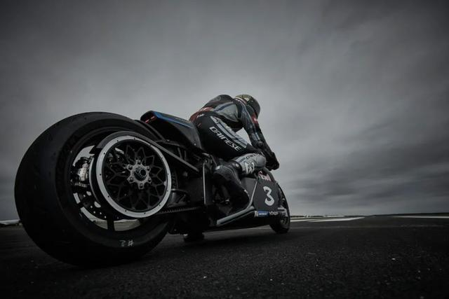 量产最快的电动摩托车可以跑多快？最新纪录366.941km/h！
