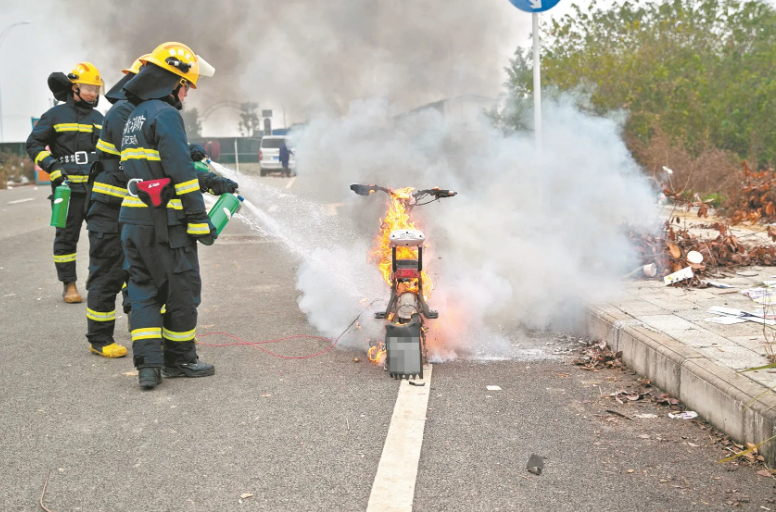 科普 | 遭遇电动自行车起火，该如何自救处理？